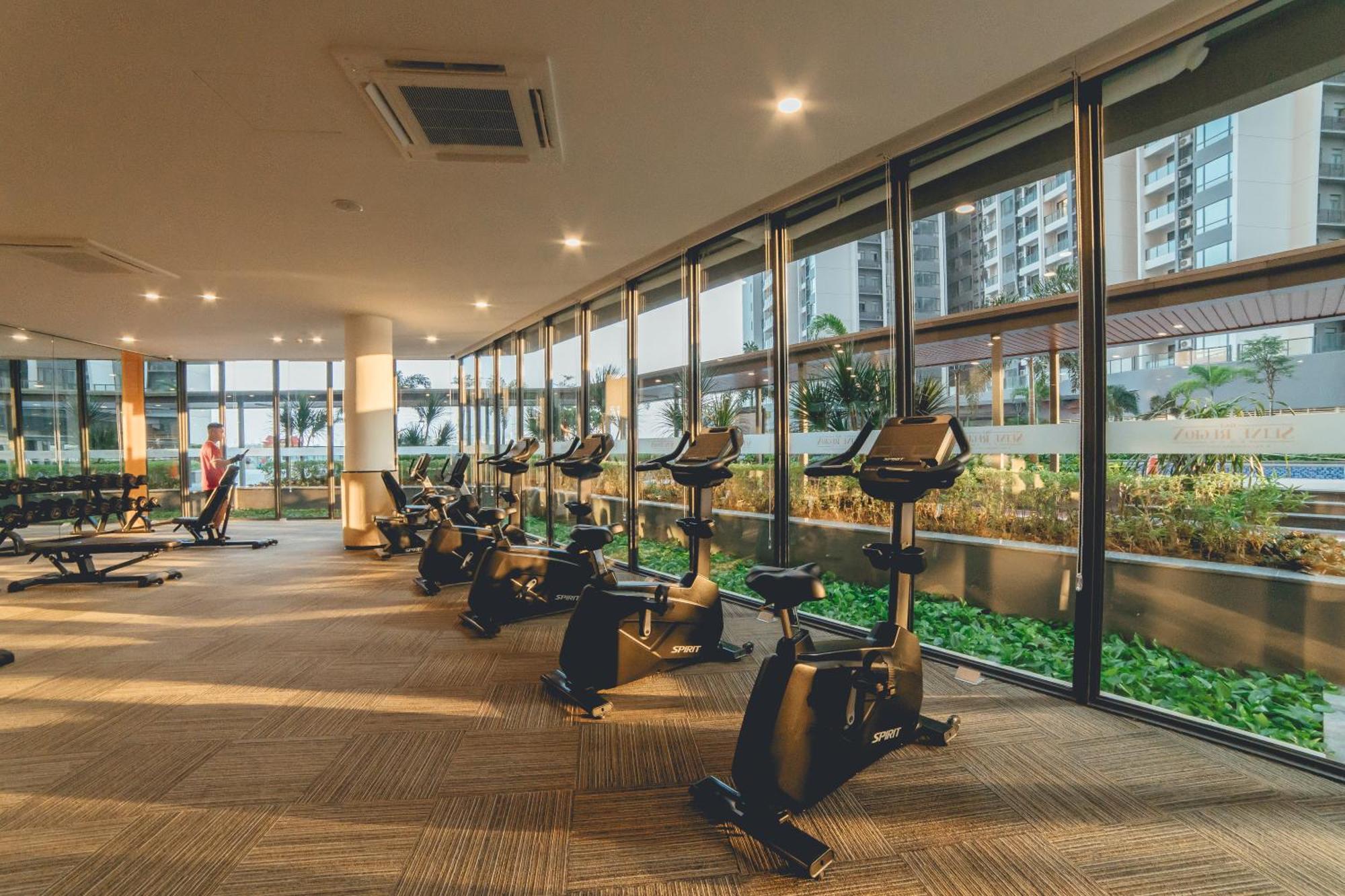 Apartemen R&f Ebon Elegance 1br 5mins Ciq By Our *