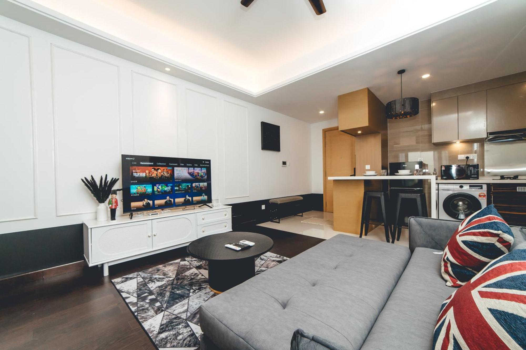 R&f Ebon Elegance 1br 5mins Ciq By Our Apartemen Johor Bahru