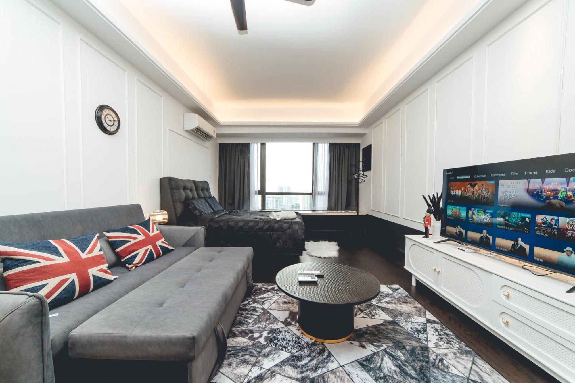 R&f Ebon Elegance 1br 5mins Ciq By Our Apartemen *